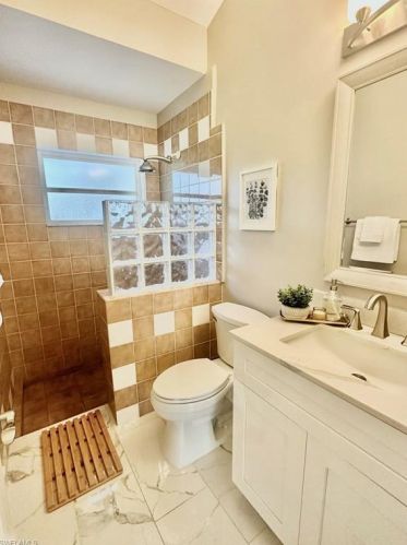 4580 1st Ave, Naples FL  34119-2651 exterior