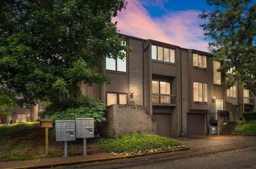 511 Dogwood Ct, Pittsburgh, PA 15237-2611