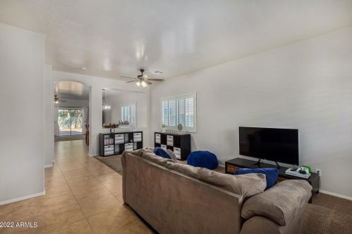 776 Trellis Rd, San Tan Valley AZ  85140-6610 exterior