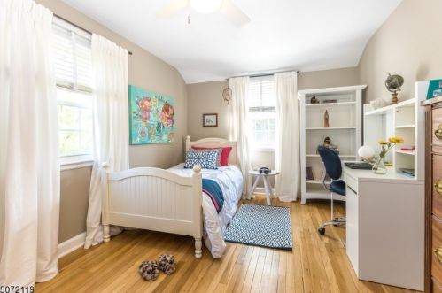 7 Potter Ct, Montclair NJ  07043-1514 exterior