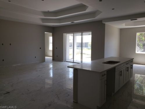 2713 44th St, Lehigh Acres, FL 33976-4738
