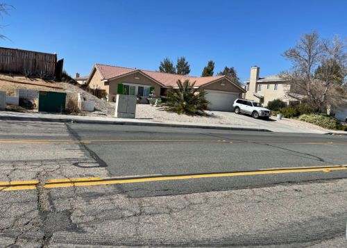 13116 Pacoima Rd, Victorville, CA 92392-6373