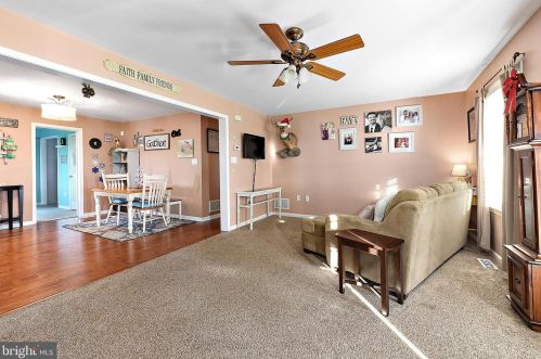 16895 Beach Hwy, Ellendale, DE 19941-2837