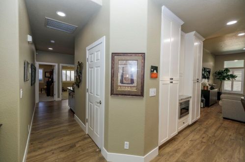 1955 Tuolumne Rd, Turlock CA  95382-8912 exterior