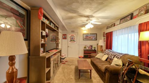 10272 Frd Rd, Cambridge OH  43725-9521 exterior