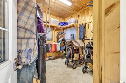 75 Honeysuckle Hill Ln, Bridgeport CT  06612-1145 exterior