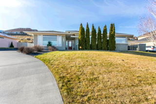 1677 Meadow Hills Dr, Richland, WA 99352-7321