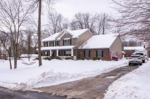 88 Old Hickory Ln, Grove City PA 16127-4663 exterior