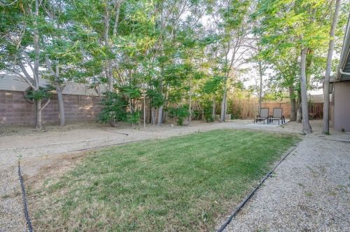 2018 Lingard St, Lancaster CA 93536-1405 exterior