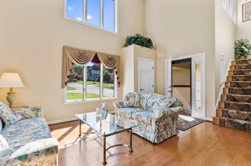 349 Cavan Ln, Glastonbury, CT 06033-2488