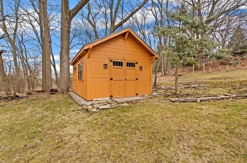 336 Inglewood Dr, Pittsburgh PA 15228-1555 exterior