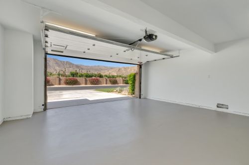 42 Majorca Dr, Rancho Mirage CA  92270-3823 exterior