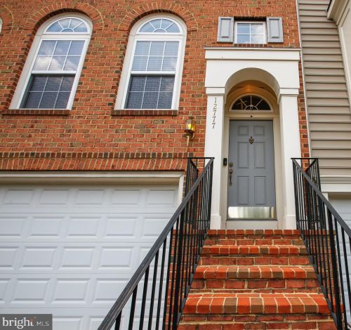 12777 Stone Lined Cir, Woodbridge, VA 22192-5583