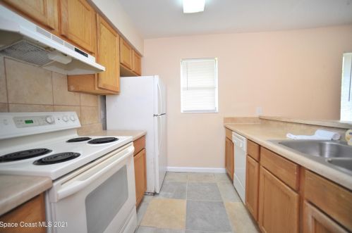 2414 Fox Hollow Dr, Titusville FL  32796-4528 exterior