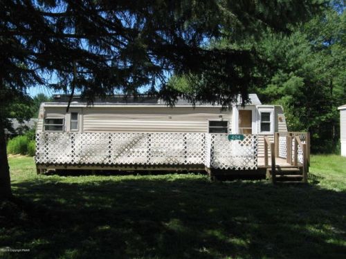 404 Campstead Cir, Blakeslee, PA 18610-7511