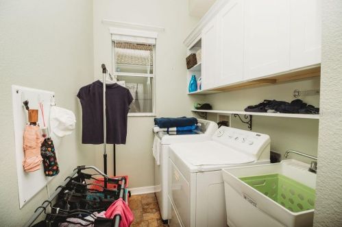 8722 New Alexandria Loop, New Port Richey FL 34654-4660 exterior