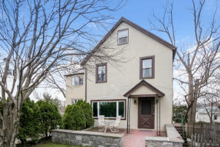 26 Maple St, Irvington On Hudson, NY 10533-2110