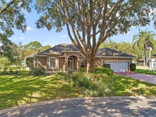 212 Lori Ct, Umatilla, FL 32784-7605