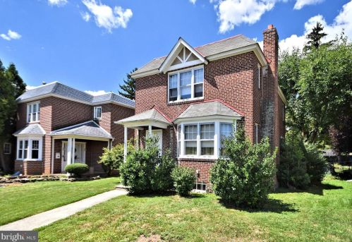 1635 Pine St, Norristown, PA 19401-3019