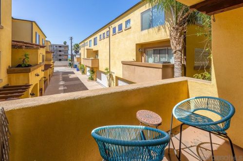 745 Diamond St, San Diego CA 92109-2520 exterior