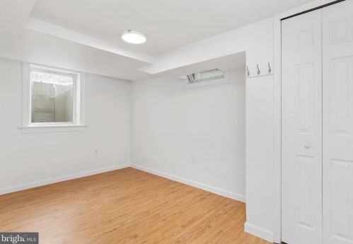 4561 Berkley St, Harrisburg PA 17109-4403 exterior