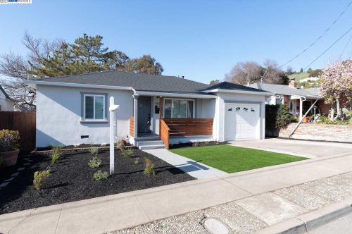 947 Devon Dr, Hayward, CA 94542-1911