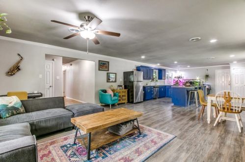 1117 Linden Dr, Denton TX  76201-2720 exterior