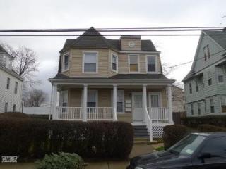 26 Aberdeen St, Stamford, CT 06902-5520