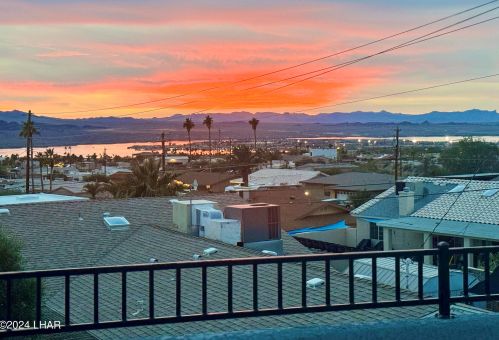 335 Buccaneer Ln, Lake Havasu City AZ  86406-6945 exterior