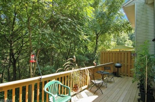 69 Cambridge, Oxford, NJ 07863-3411