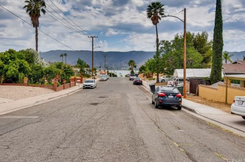 1300 Sumner Ave, Lake Elsinore CA  92530-3216 exterior