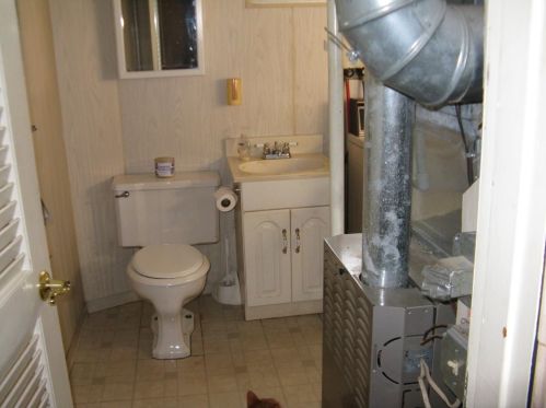 9224 Comstock Dr, Cincinnati OH 45231-2806 exterior