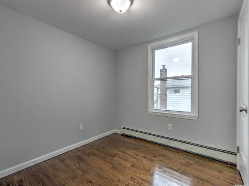 103 Clement Ave, Floral Park NY  11003-2703 exterior