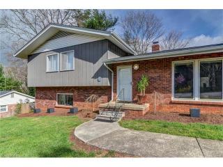 42 Mountainbrook Rd, Asheville, NC 28805-1219