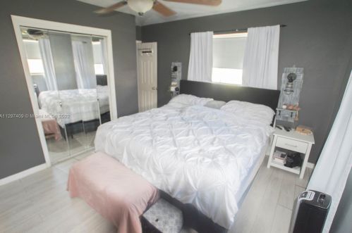 6651 25 St, Hollywood FL 33023-2738 exterior