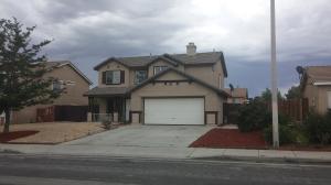 36716 45th St, Palmdale CA  93552-5833 exterior
