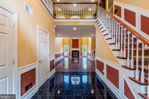 17 Westwind Dr, Lemoyne PA  17043-1233 exterior