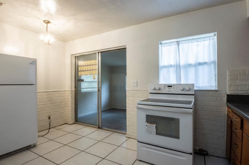 2355 35 St, Saint Petersburg FL  33713-3553 exterior