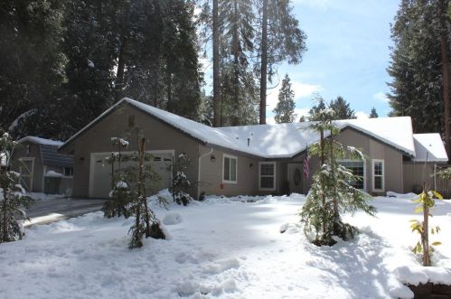 6524 Bandit Ct, Pacific House, CA 95726-9252