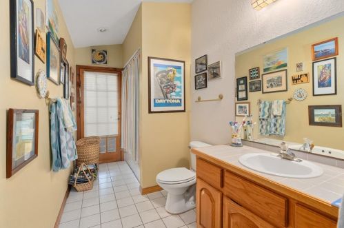 4858 Apopka Vineland Rd, Orlando FL 32818-8431 exterior