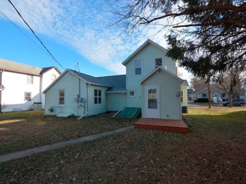 131 Marion St, Portage, WI 53901-1738