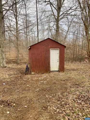 1521 Old Apple Grv Rd, Mineral VA  23117-3037 exterior