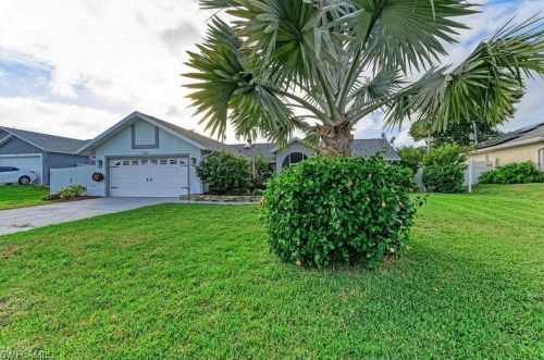 2202 14th Ave, Cape Coral, FL 33909-4469