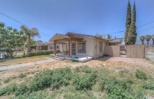 532 Magnolia Ave, San Bernardino, CA 92405-4517