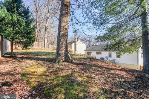 8138 Viola St, Springfield VA  22152-3626 exterior