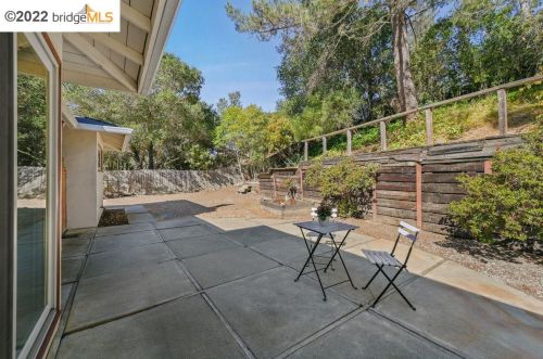 2915 Hermosa St, Pinole CA  94564-1511 exterior