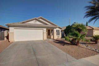 445 Joshua Tree Ln, Gilbert, AZ 85234-3211