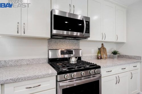 16651 Kildare Rd, San Leandro CA  94578-1215 exterior