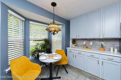 205 Skyline Dr, Lakewood NJ  08701-5740 exterior