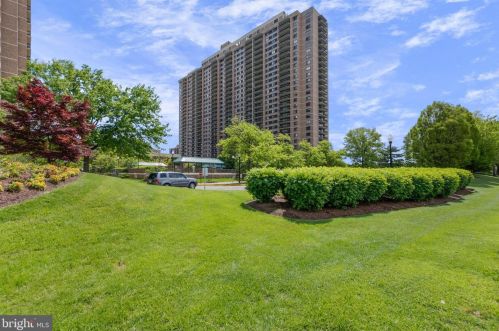 5501 Seminary Rd, Falls Church VA  22041-3901 exterior